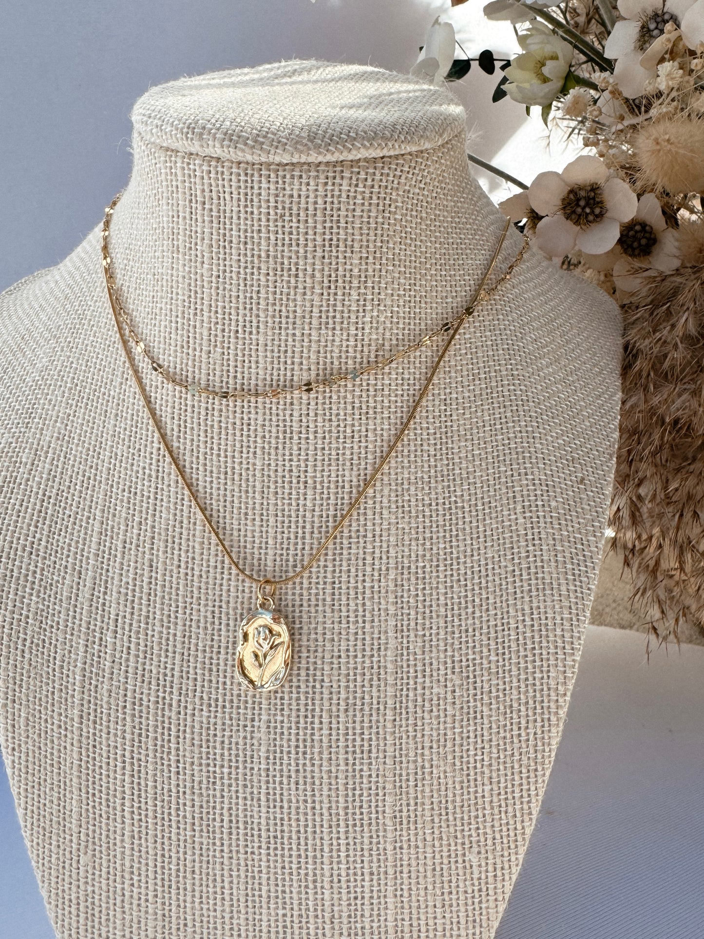 Saint Thérèse "Little Flower" Tulip Necklace