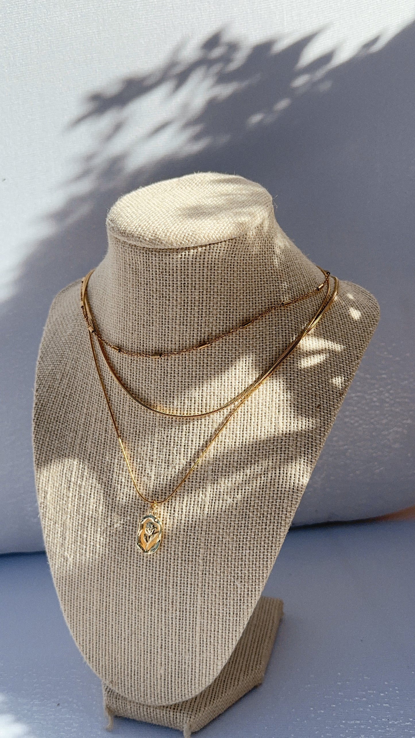 Saint Thérèse "Little Flower" Tulip Necklace